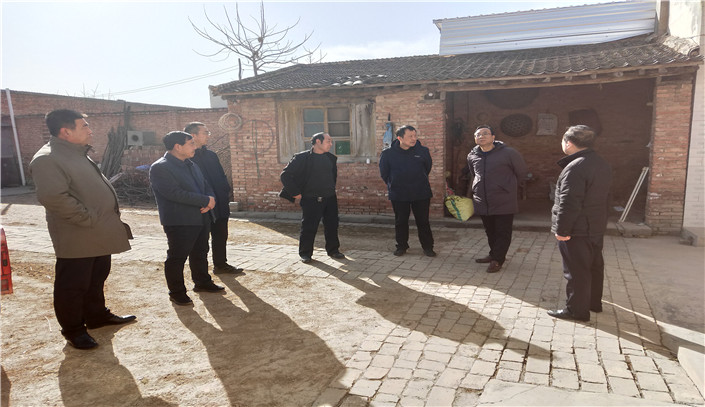 宝鸡市考试管理中心党支部书记,主任杨新科