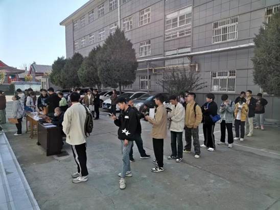 说明: 84959b83bdbdb2476c900a26629008b1