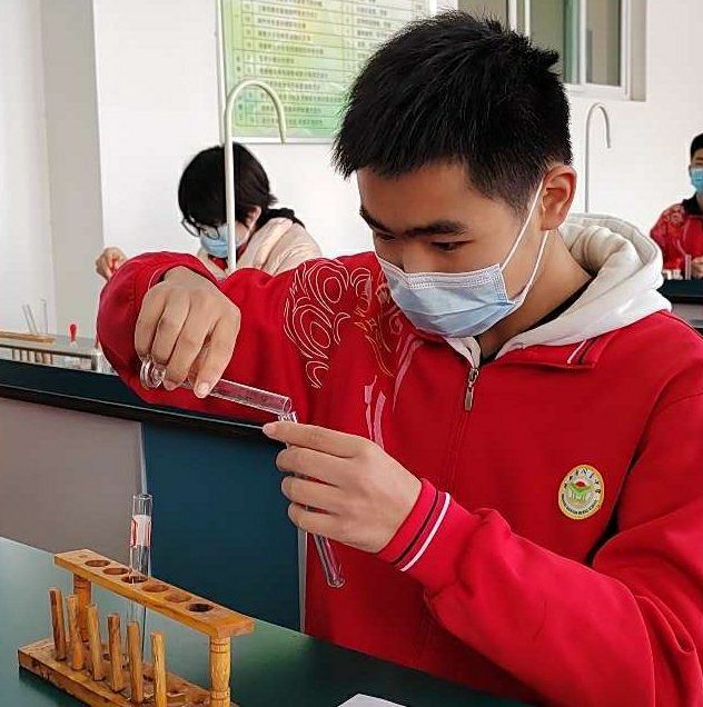 说明: https://ss2.meipian.me/users/11015269/6516aebc940d0eb4b8627b61567bc198.jpg?imageView2/2/w/750/h/1400/q/80