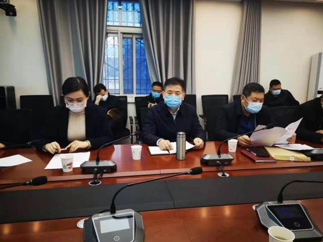 说明: 渭南市教育局周庆文副局长指导考试筹备工作