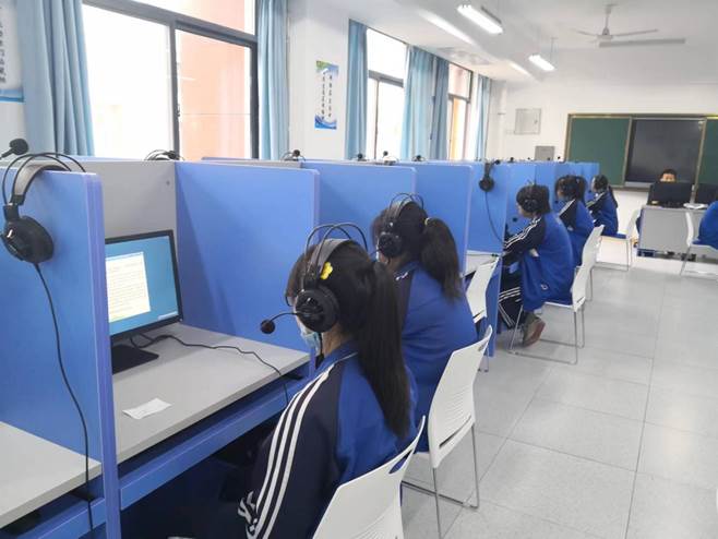 说明: 考生模拟考试中