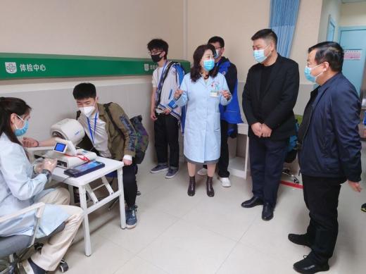 说明: https://ss2.meipian.me/users/11015269/b9357cf1622c45fc80334341d7ac63a2.jpg?imageView2/2/w/750/h/1400/q/80