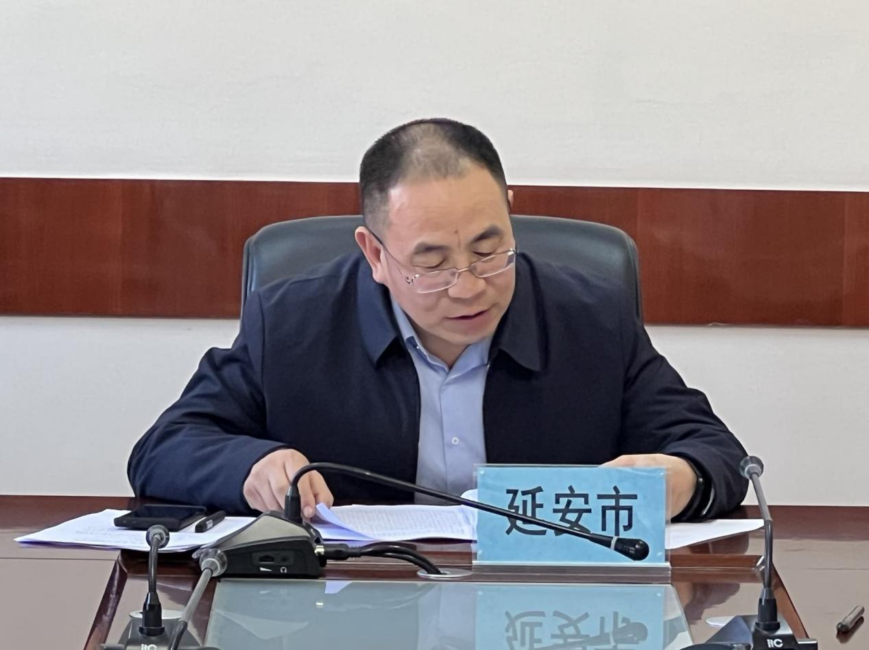 说明: 1