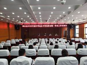 说明: https://ss2.meipian.me/users/11015269/4427f4383c0d34662d65ad51d5f879e1.jpg?imageView2/2/w/750/h/1400/q/80