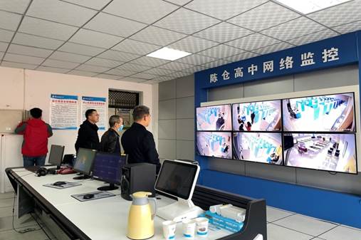 说明: E:\我的资料\高考\2023高考\外语口语机考照片\11.jpg