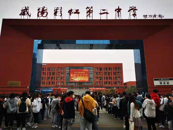 说明: C:\Users\Administrator\Desktop\9de951cacb9bfd81389872a7b18e2b4.jpg