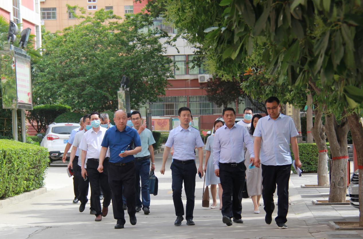 说明: 三贤中学考点