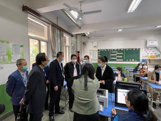 说明: C:\Users\lenovo\Desktop\面试照片\实验小学\22.jpg