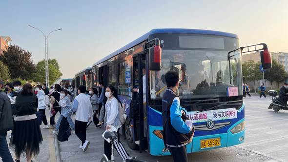 说明: E:\我的资料\高中学业水平\2022\照片\23.jpg